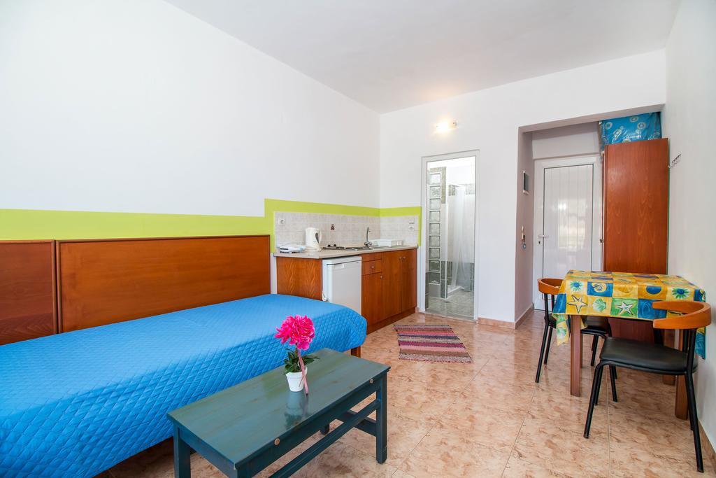 Mosaic Gardens Appartement Faliraki Buitenkant foto